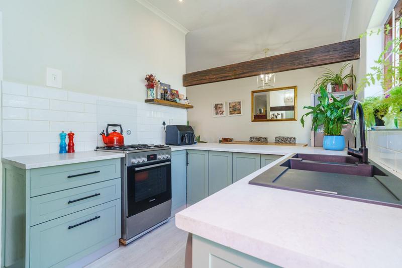 3 Bedroom Property for Sale in Harfield Village Western Cape